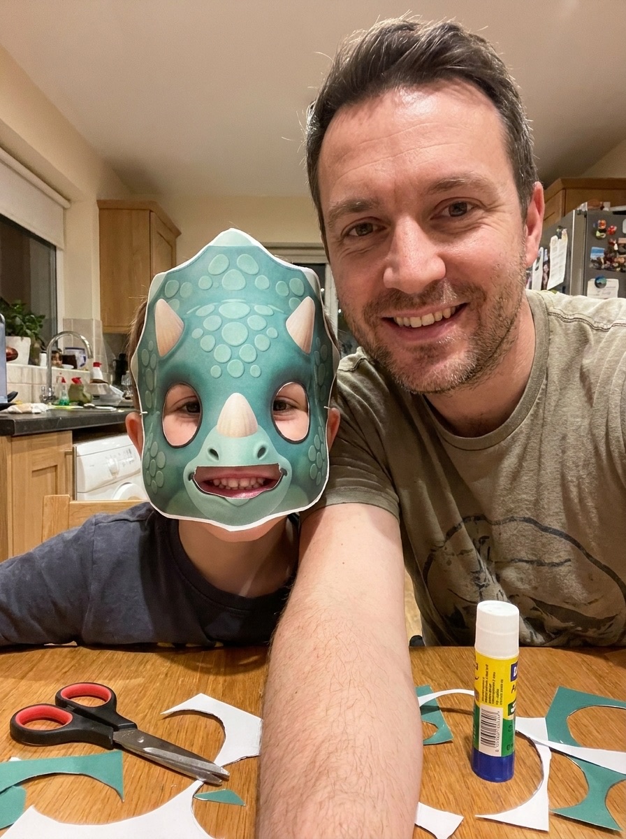 Masque de bébé tricératops
